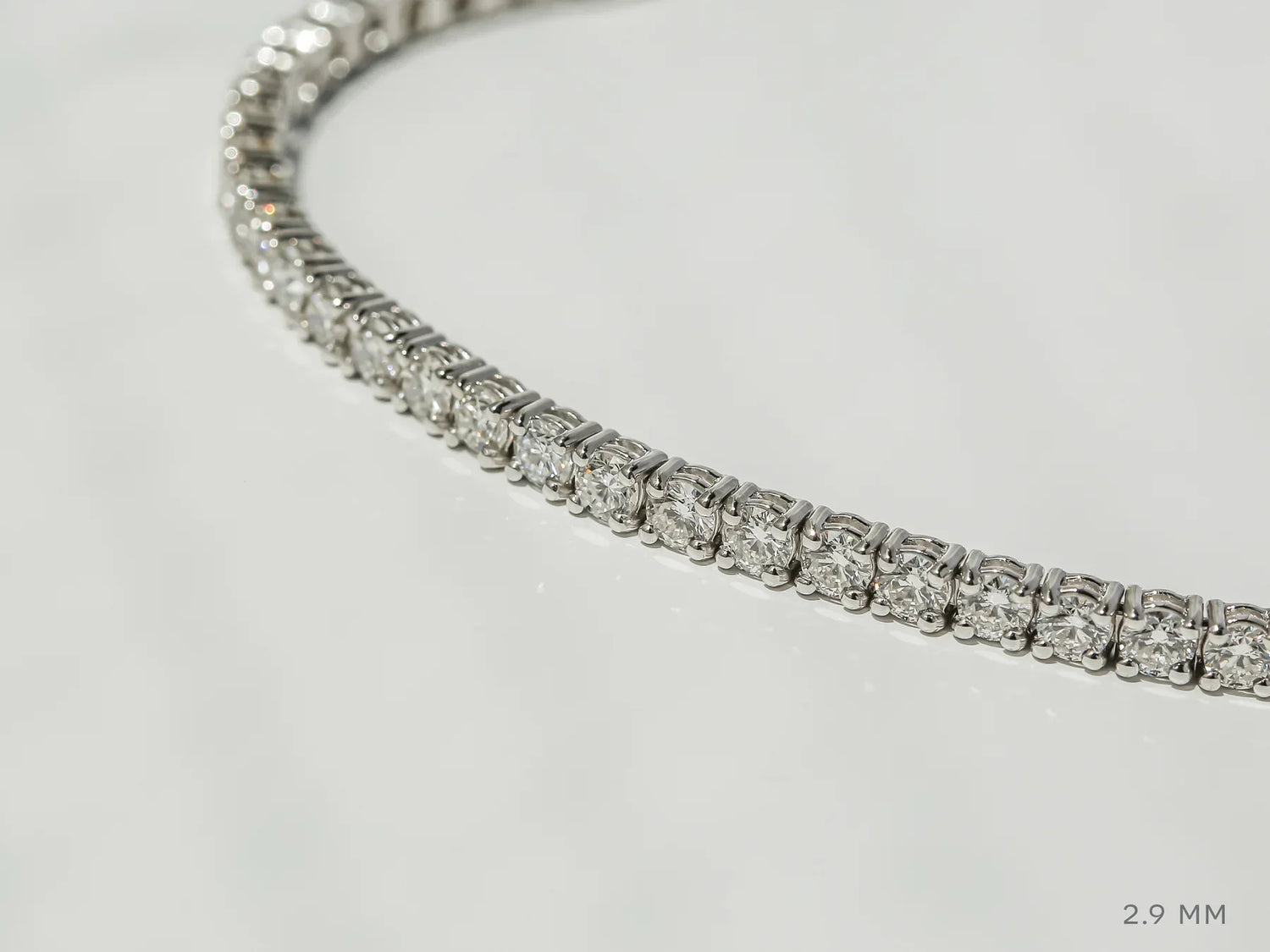Genoveva 4MM 4 Prong Round Moissanite Tennis Bracelet