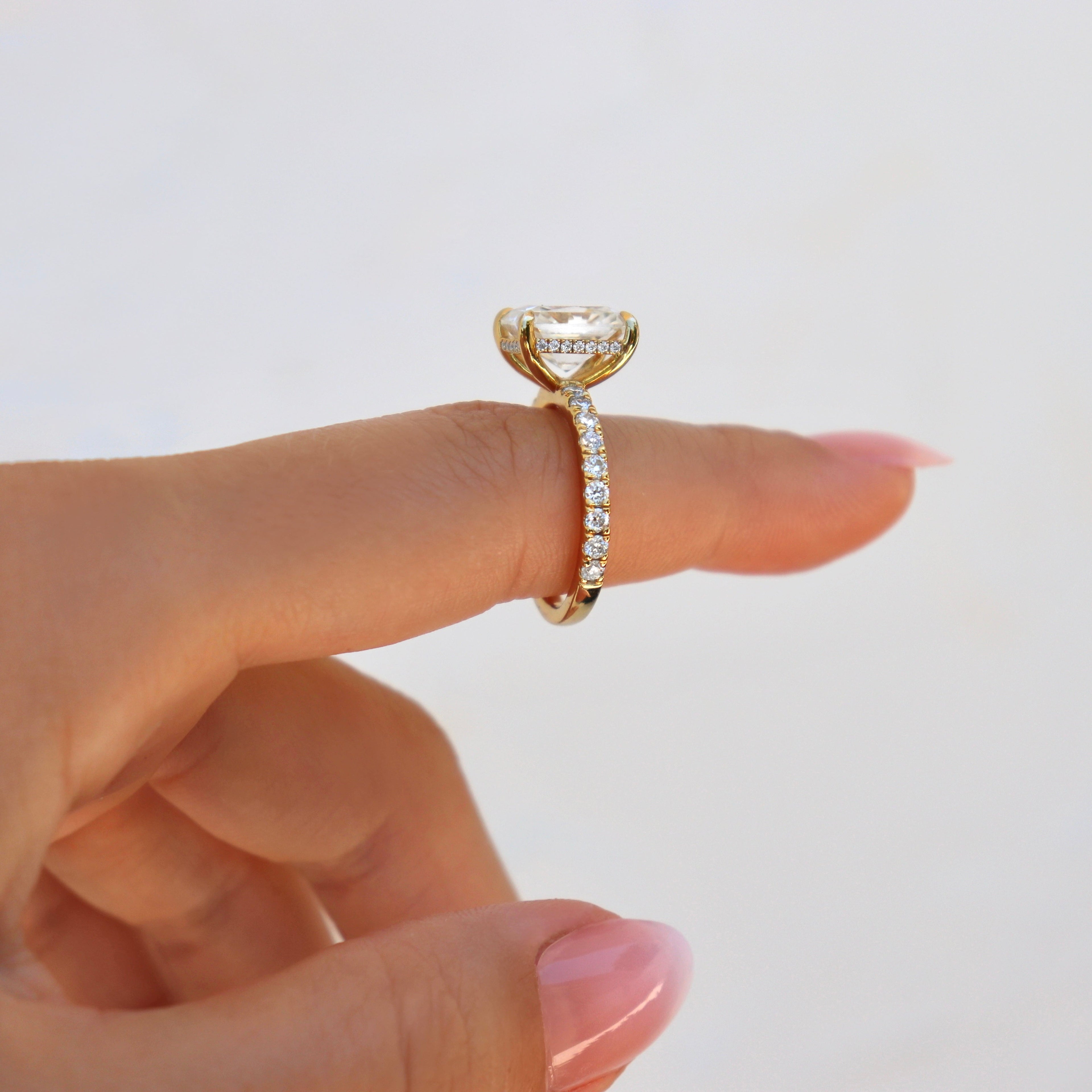 Maddie 4 CTW DEW Moissanite Ring - Gold