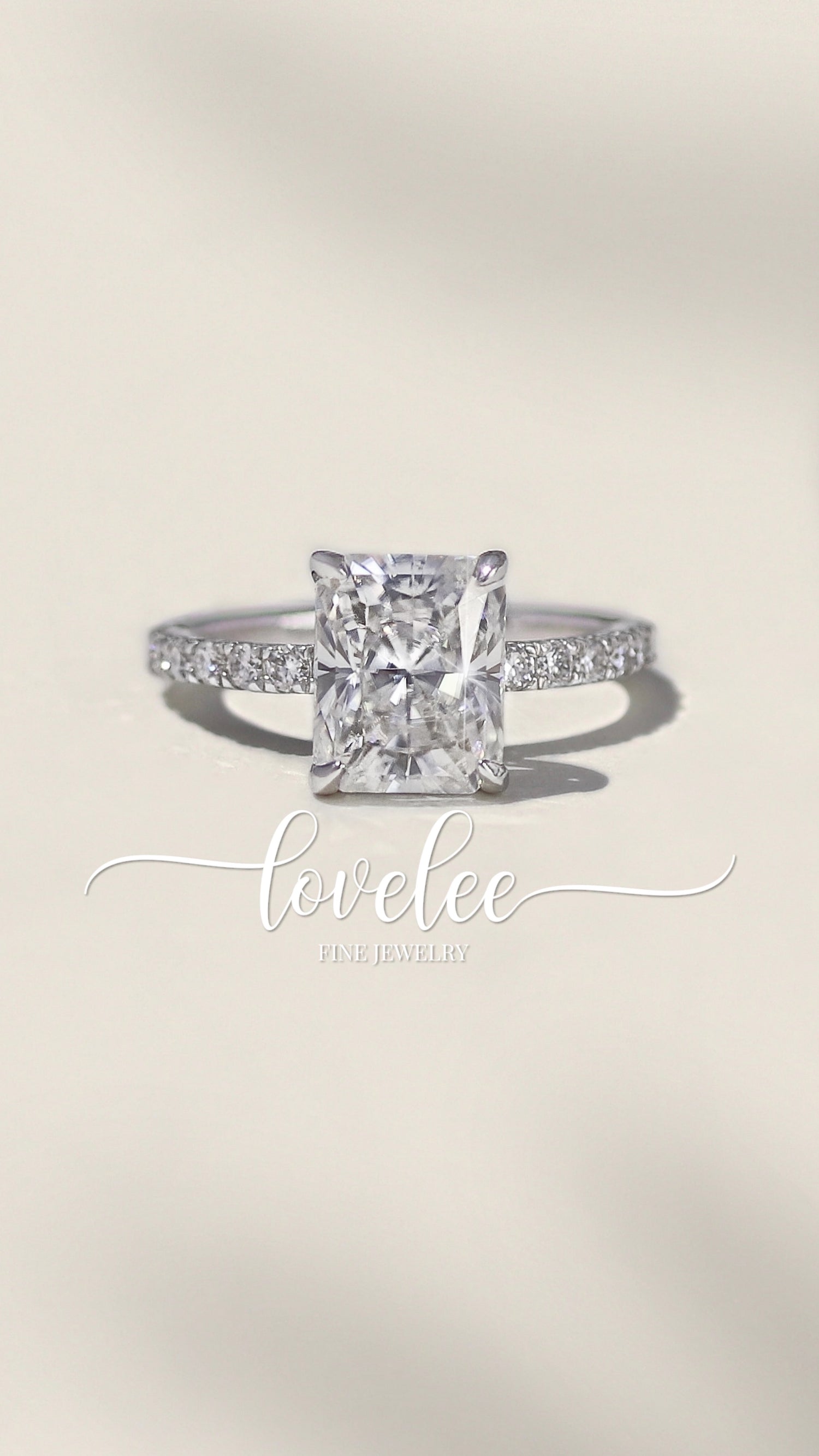 Maddie 4 CTW DEW Moissanite Ring - Silver