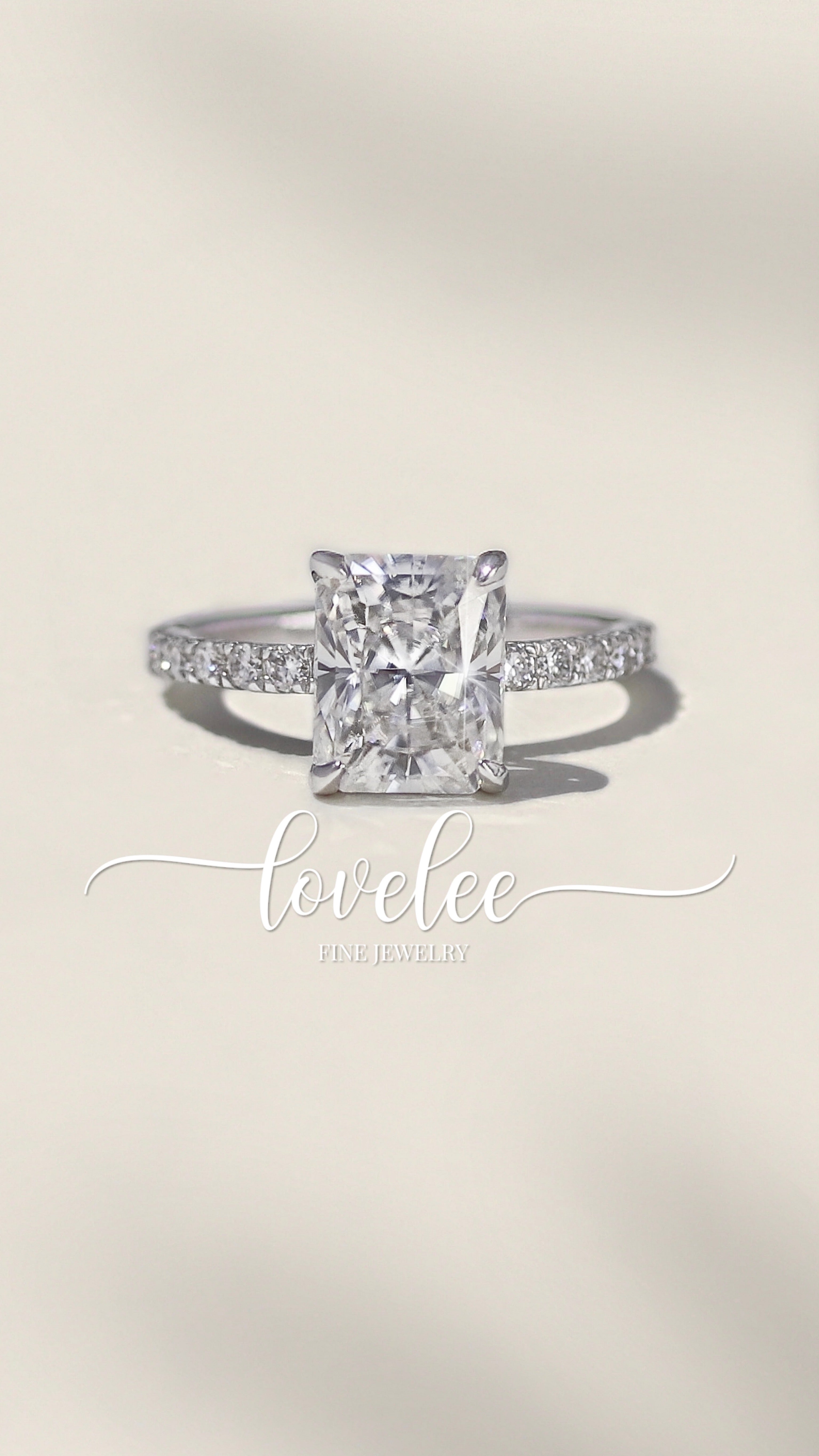 Maddie 4 CTW DEW Moissanite Ring - Silver