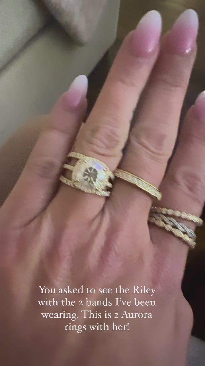 Riley 4.5 CTW DEW Flawless Brilliant Cushion Cut Moissanite Ring with Halo & Hidden Halo