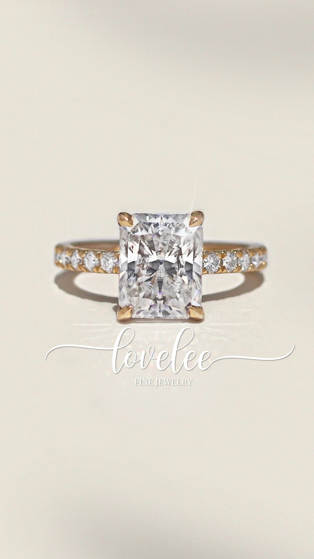 Maddie 4 CTW DEW Moissanite Ring - Gold