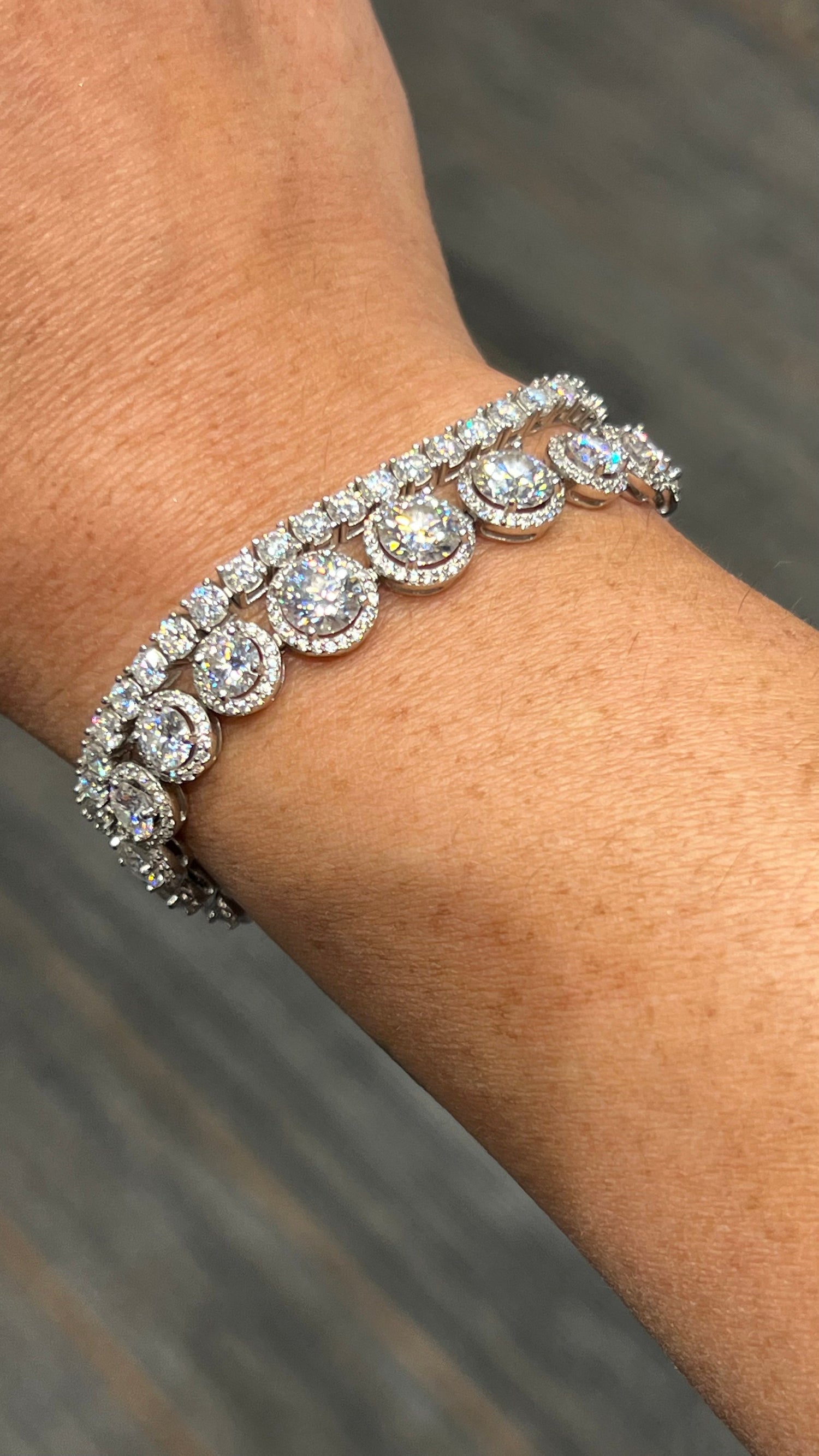 Sophia 10 CTW DEW Moissanite Bracelet